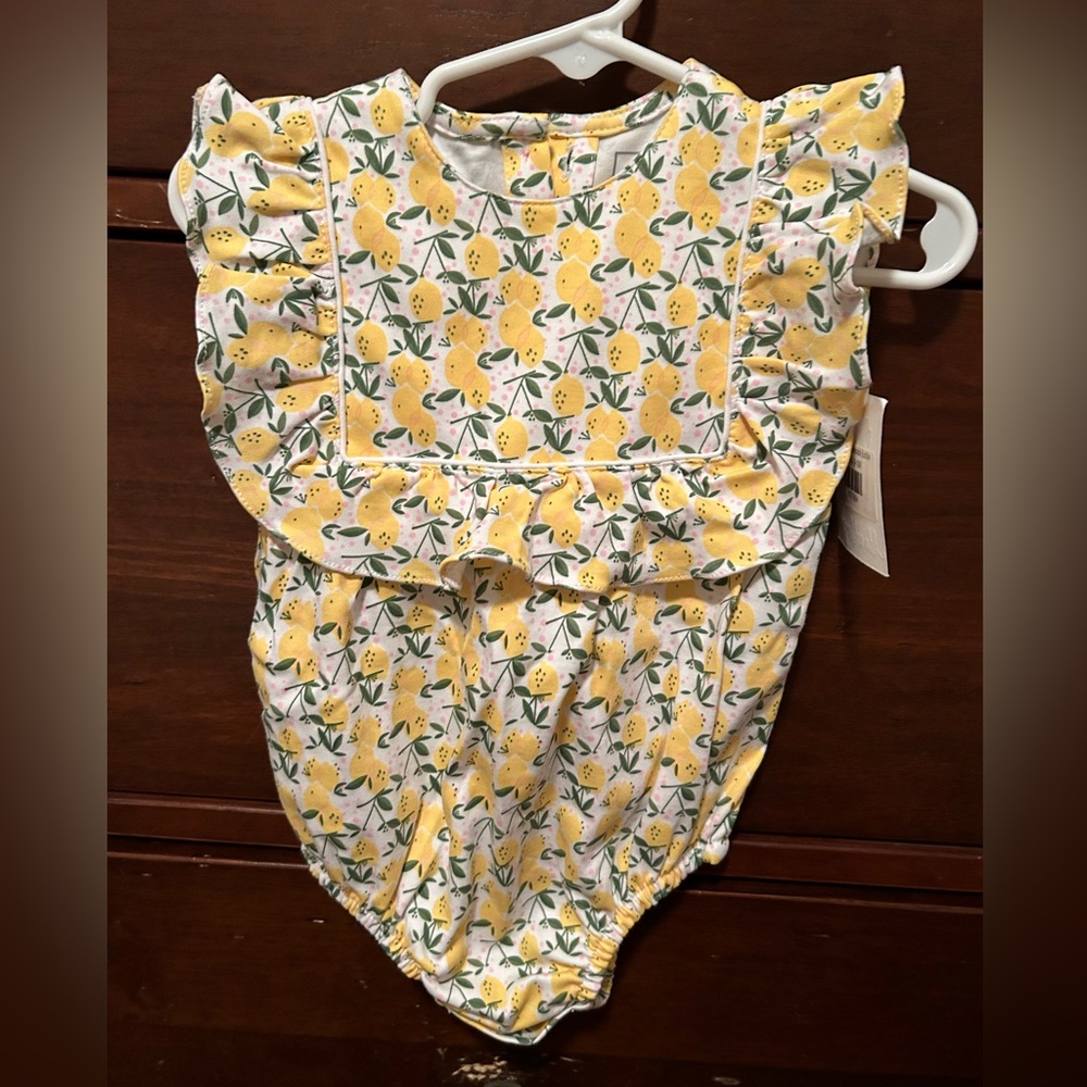 Lila & Hayes Pearl Pink Lemonade Bubble size 9-12m